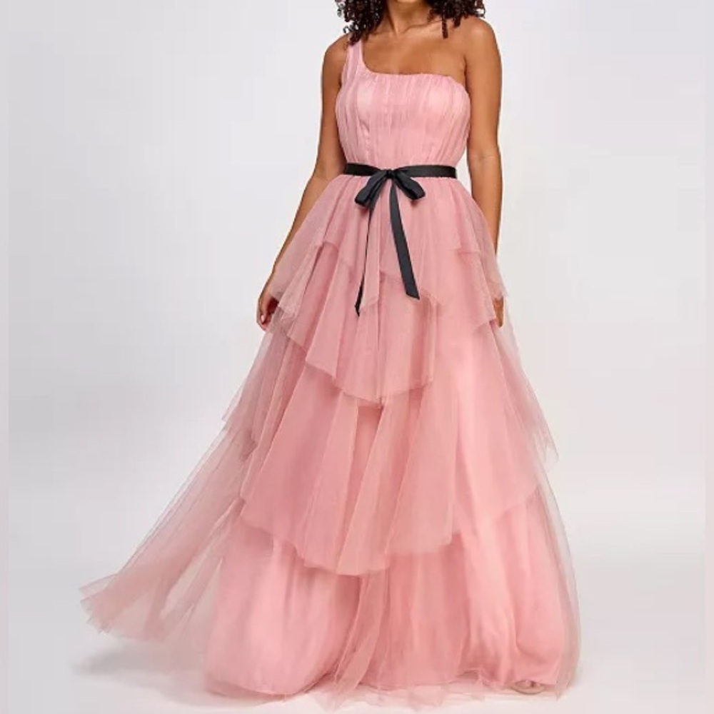 City Studio Pink One-Shoulder Tulle Tiered Gown with Black Waist Tie